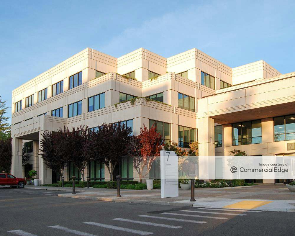 Park View Plaza 9 River Park Place East, Fresno, CA Office Space